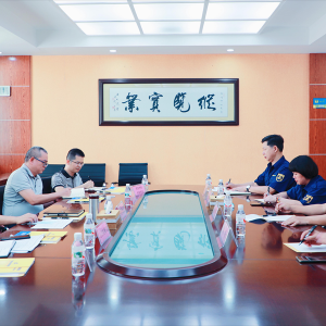 南寧市經開區(qū)黨工委書記、管委會主任何尚漢到我司調研走訪 ... ...