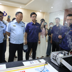 廣西市場監(jiān)管局2025年“透明監(jiān)管 共筑誠信”媒體開放日活動在縱覽線纜集團舉行