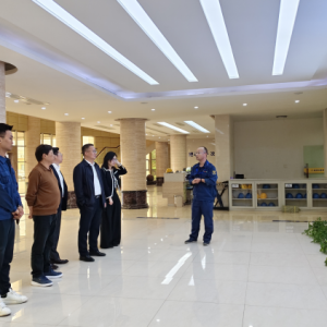 寧波東方電纜股份有限公司董事長夏崇耀率隊到縱覽集團開展業(yè)務交流